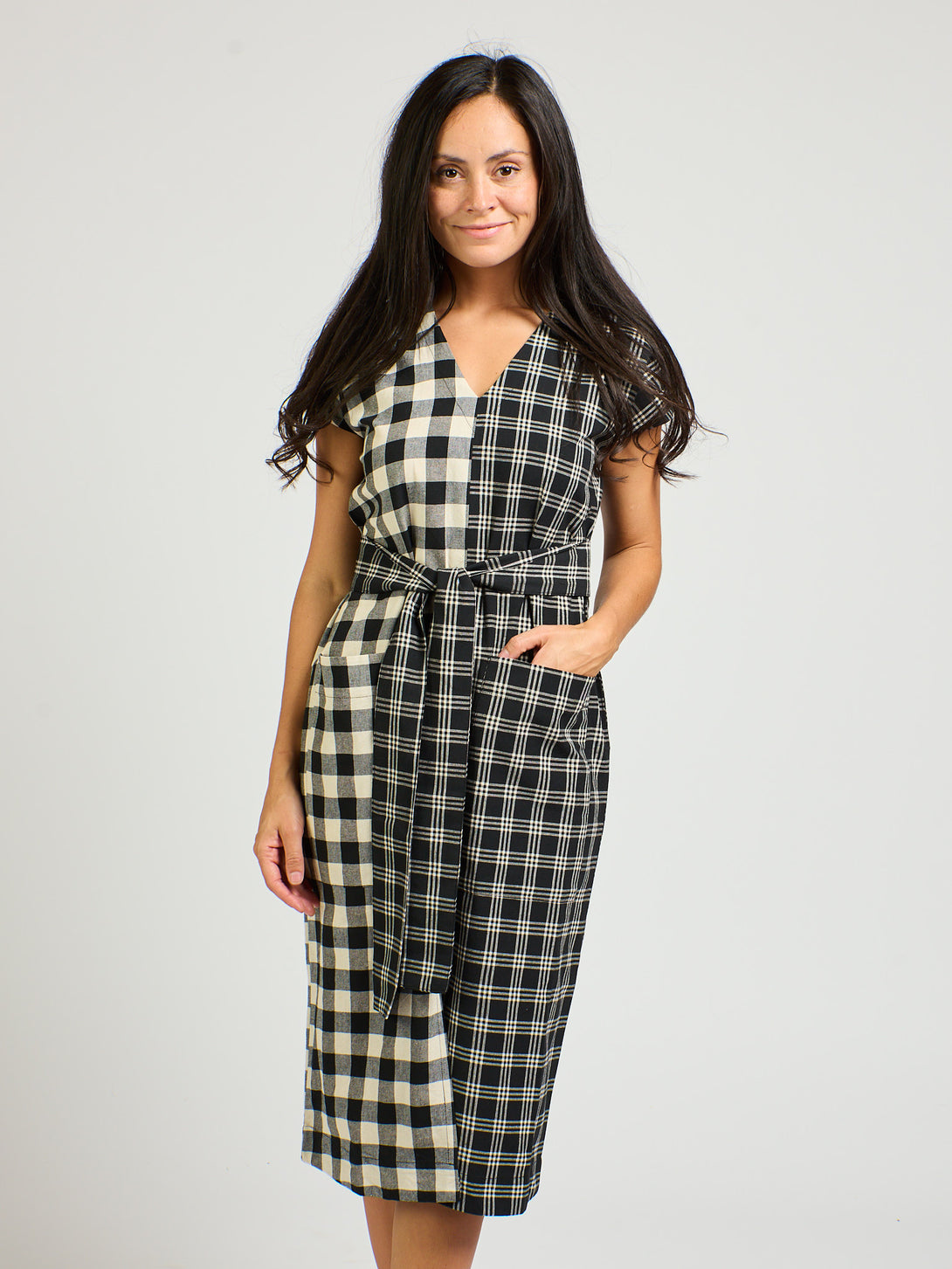 Padma Pocket Black White Checkered Dress - Fair Trade Dresses | Mata Traders Padma Pocket Black White Checkered Dress - Fair Trade Dresses | Mata Traders
