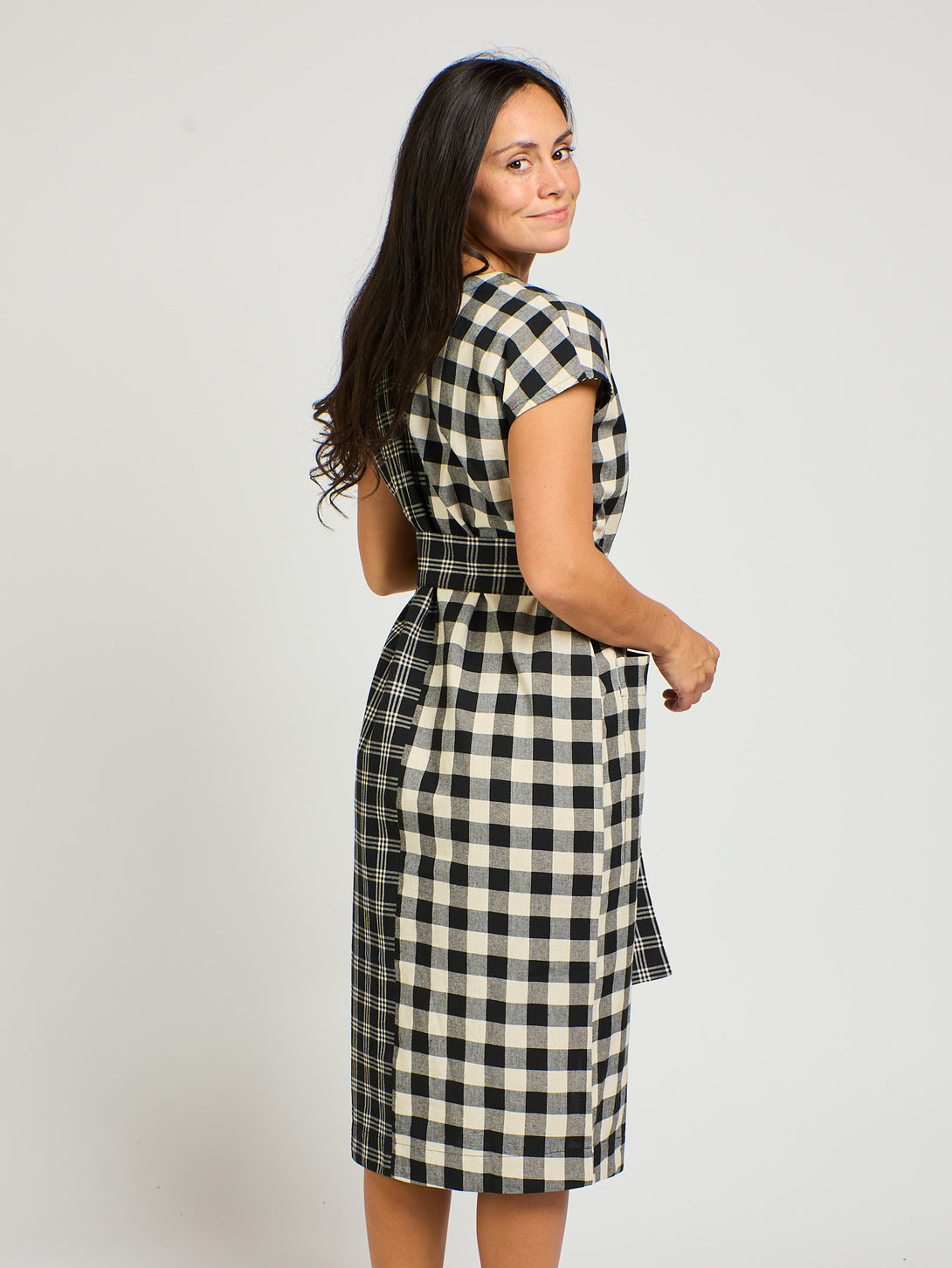 Padma Pocket Black White Checkered Dress - Fair Trade Dresses | Mata Traders Padma Pocket Black White Checkered Dress - Fair Trade Dresses | Mata Traders