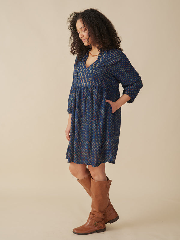 Sohla Loose Fit Vintage 70's Style Mini Dress with Pockets - Midnight Blue Floral Mix Pattern - Mata Traders