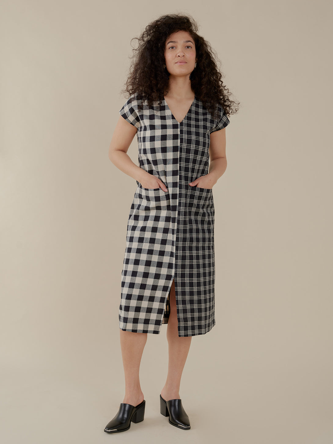 Padma Pocket Black White Checkered Dress - Fair Trade Dresses | Mata Traders Padma Pocket Black White Checkered Dress - Fair Trade Dresses | Mata Traders
