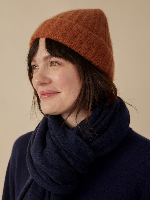 Cashmere Ribbed Beanie - Rust Cashmere