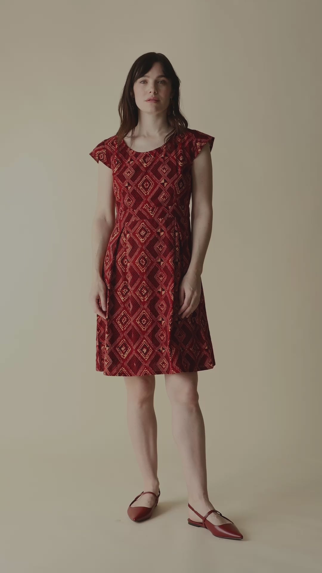 Vintage Pleat Dress - Red Diamonds model fit video - Mata Traders
