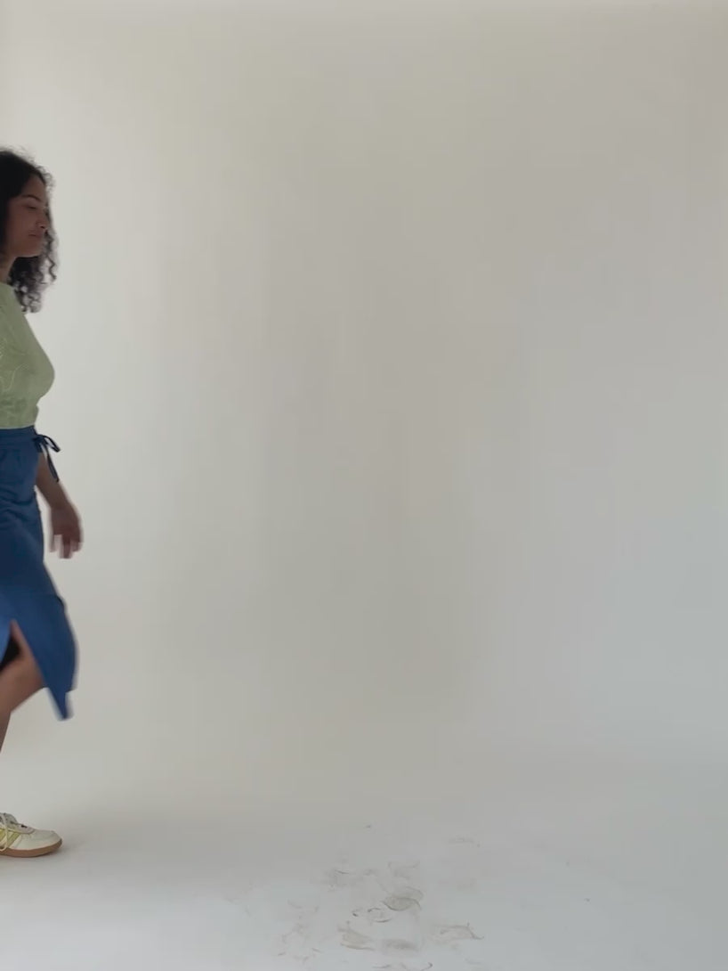 Green Waves sleeveless jersey top Model fit video - Mata Traders Fair Trade Fashion